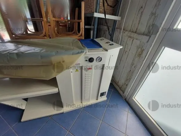 12#8949 Macchine e attrezzature per lavanderia