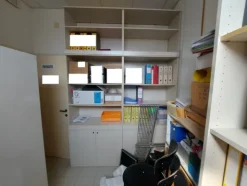 32#7925 Macchine elettroniche e arredo uffici