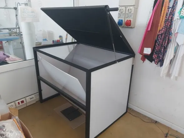 32#7925 Macchine elettroniche e arredo uffici