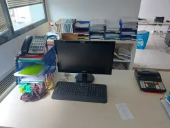 32#7925 Macchine elettroniche e arredo uffici