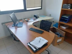 32#7925 Macchine elettroniche e arredo uffici