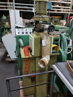 43#7419 Macchine per calzatura e pelletteria