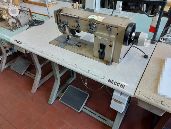 9#7419 Macchine per cucire