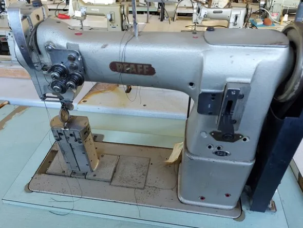 10#7419 Macchine per cucire