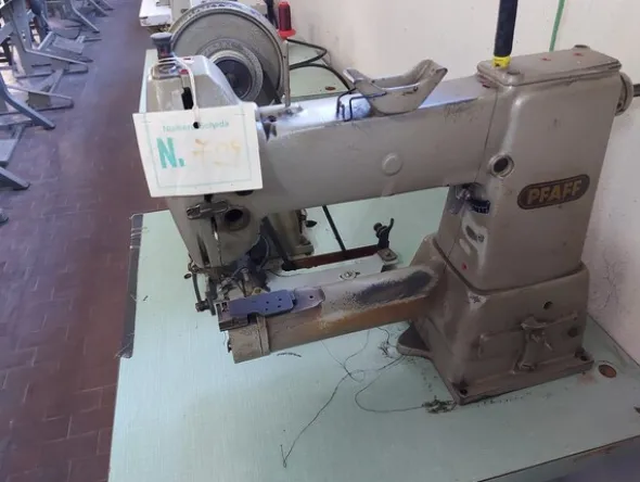 10#7419 Macchine per cucire