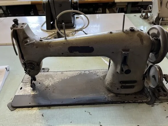 15#7419 Macchine per cucire