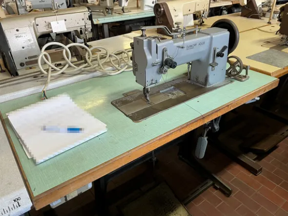15#7419 Macchine per cucire