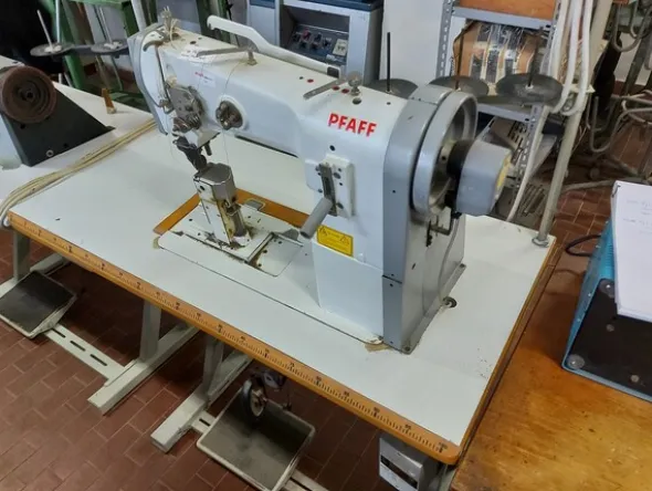 17#7419 Macchine per cucire e per calzatura