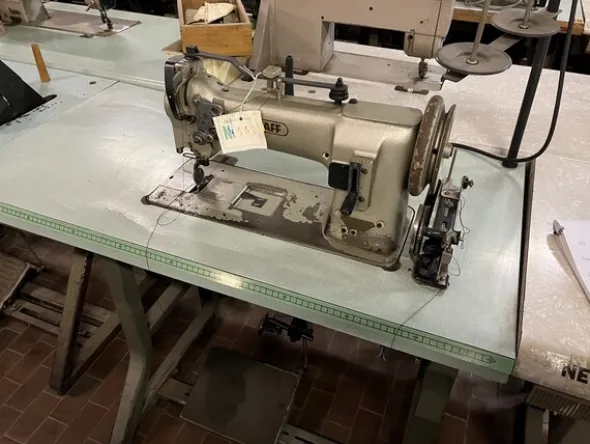 17#7419 Macchine per cucire e per calzatura