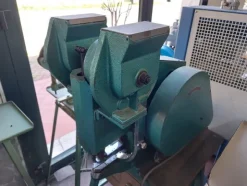2#7419 Macchine per cucire e per pelletteria