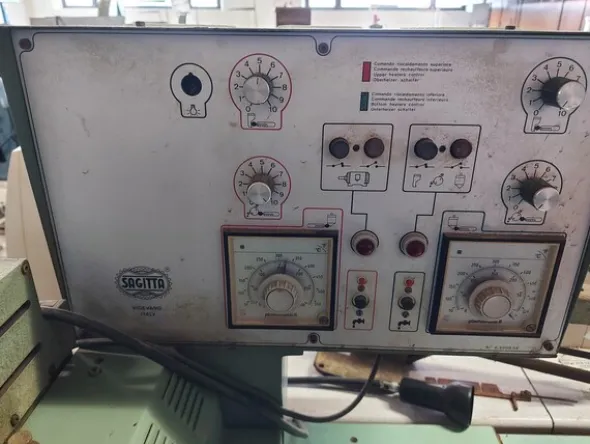 18#7419 Macchine per cucire e per pelletteria