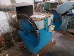 38#8259 Macchine per la lavorazione delle pelli