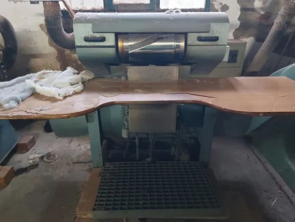38#8259 Macchine per la lavorazione delle pelli