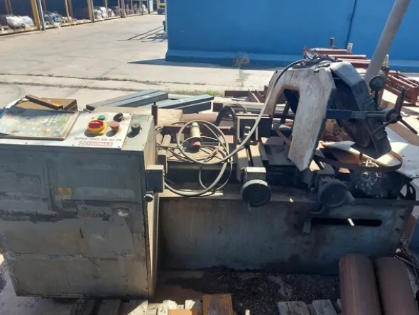 4#8400 Macchine per la lavorazione del ferro
