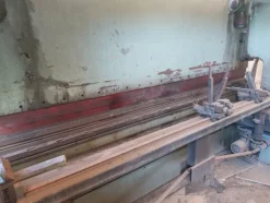 4#8400 Macchine per la lavorazione del ferro