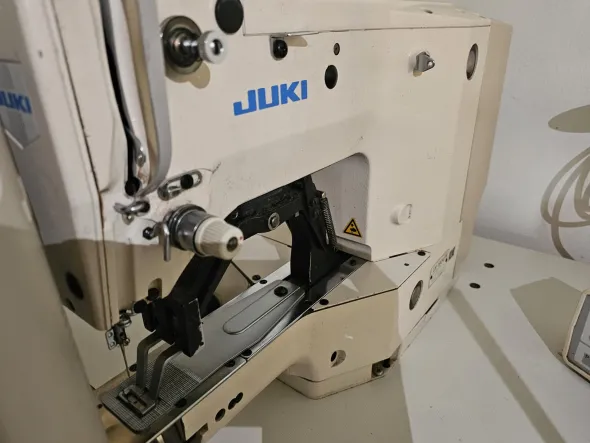 Macchine Travettatrici Juki LK-1900 e LK-1904