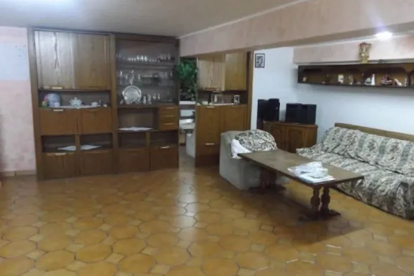 #14172 Magazzino al piano seminterrato