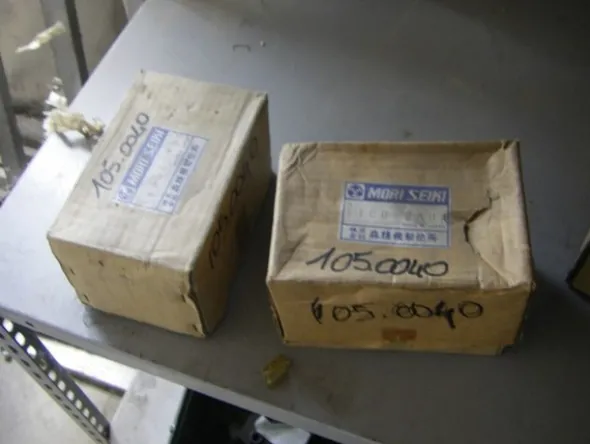 13#4997 Magazzino componenti e ricambi macchine utensili