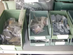 13#4997 Magazzino componenti e ricambi macchine utensili
