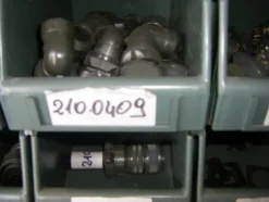 13#4997 Magazzino componenti e ricambi macchine utensili
