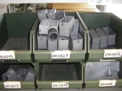13#4997 Magazzino componenti e ricambi macchine utensili