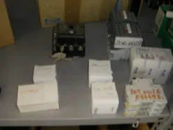13#4997 Magazzino componenti e ricambi macchine utensili