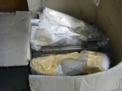 13#4997 Magazzino componenti e ricambi macchine utensili