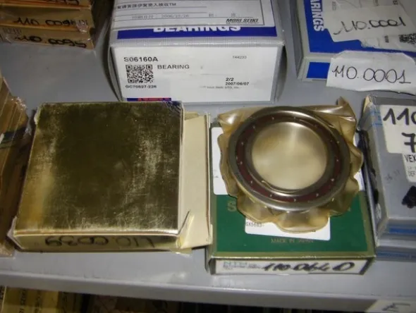 13#4997 Magazzino componenti e ricambi macchine utensili
