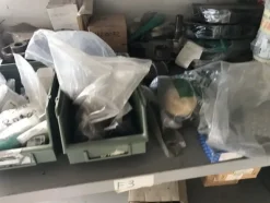 13#4997 Magazzino componenti e ricambi macchine utensili