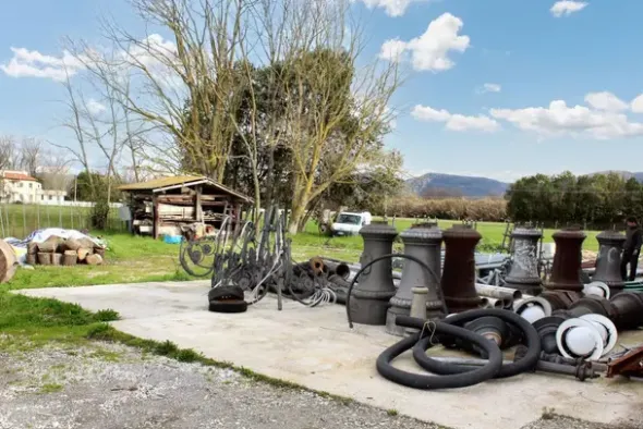 #23203 Magazzino con area edificabile residua