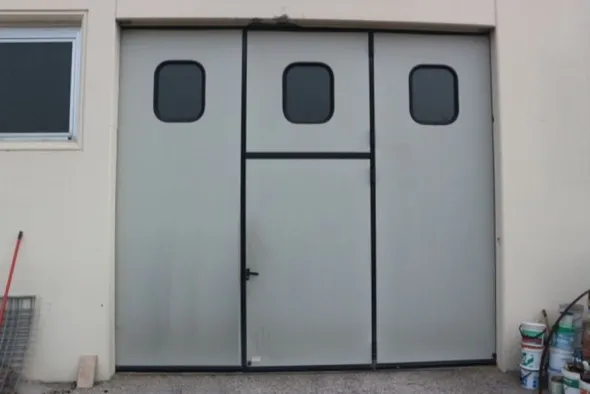 #9400 Magazzino con corte pertinenziale