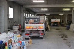 #9400 Magazzino con corte pertinenziale