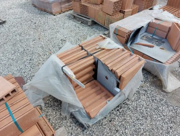 1#7804 Magazzino di materiale edile