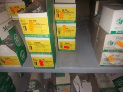 2#7887 Magazzino di materiale elettrico