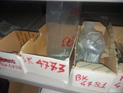 2#7887 Magazzino di materiale elettrico