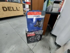 2#5256 Magazzino di ricambi e accessori per autorimessa