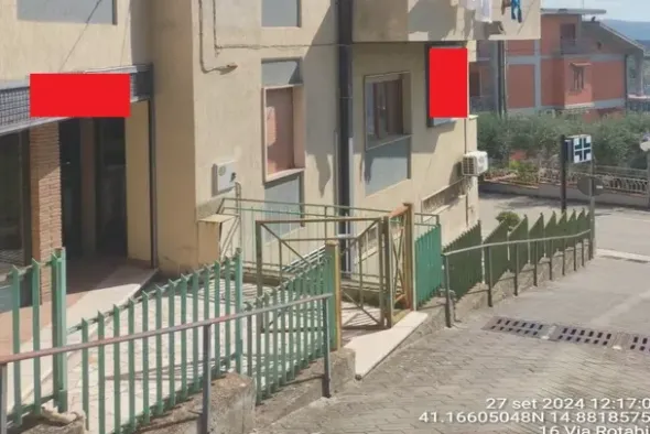 #20607 Magazzino e deposito al piano seminterrato