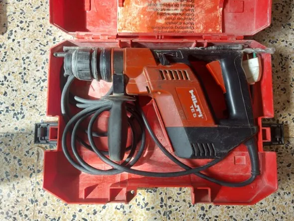 3#8080 Magazzino e materiale per impianti elettrici
