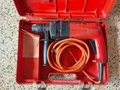 3#8080 Magazzino e materiale per impianti elettrici