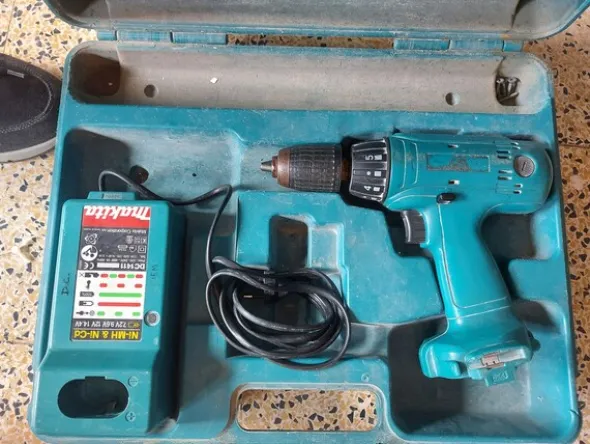 3#8080 Magazzino e materiale per impianti elettrici