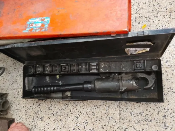 3#8080 Magazzino e materiale per impianti elettrici