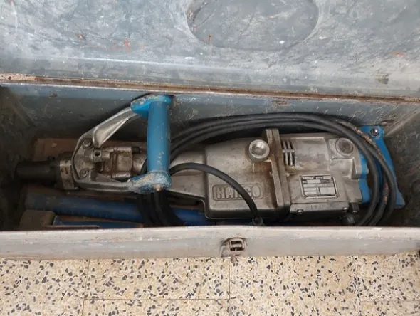 3#8080 Magazzino e materiale per impianti elettrici