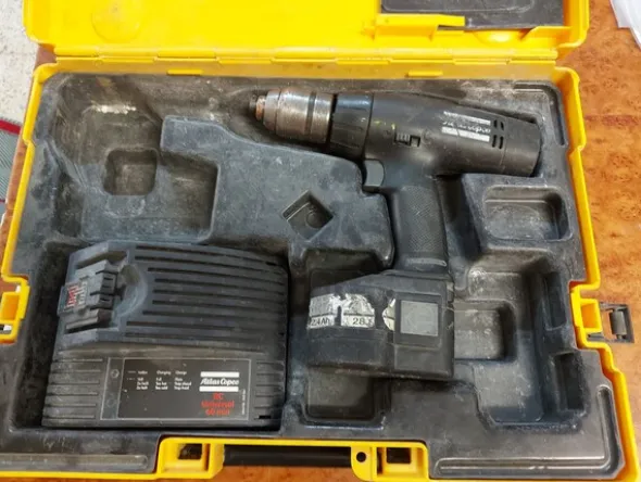 3#8080 Magazzino e materiale per impianti elettrici