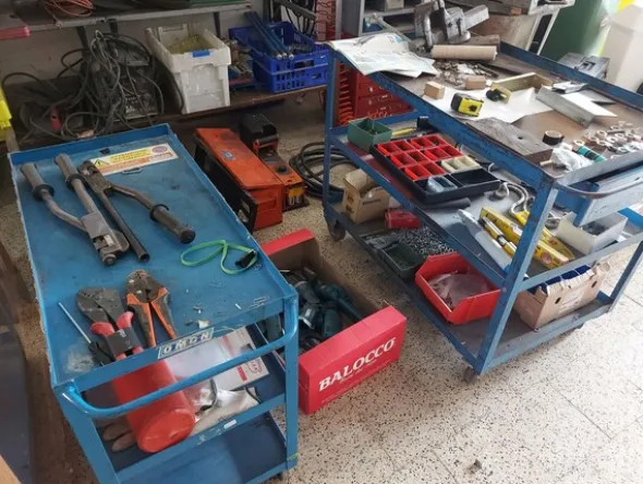 3#8080 Magazzino e materiale per impianti elettrici