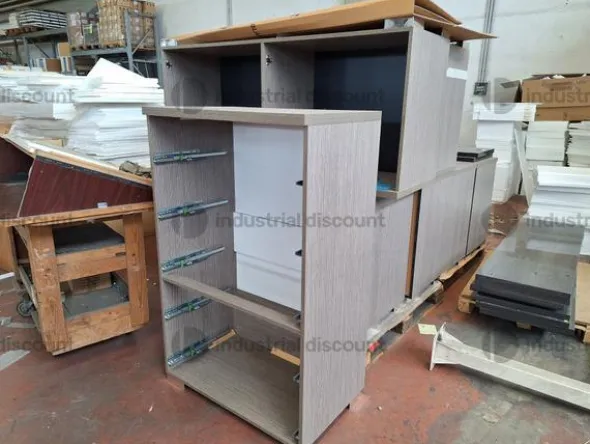 3#8766 Magazzino materiale per falegnameria