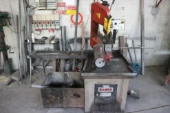 90#70720 Magazzino materie prime e macchinari per caminetti