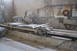 90#70720 Magazzino materie prime e macchinari per caminetti