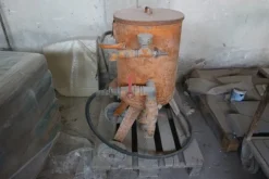 90#70720 Magazzino materie prime e macchinari per caminetti