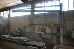 90#70720 Magazzino materie prime e macchinari per caminetti