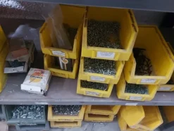 1#7959 Magazzino materie prime, semilavorati e merci